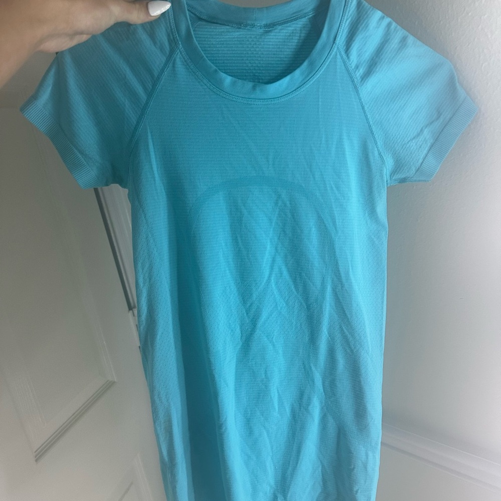 Lululemon Athletica Blue Fitted Short Sleeve T-Shirt